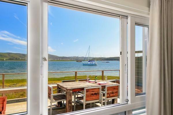 Appartement On The Water - Thesen à Knysna Extérieur photo